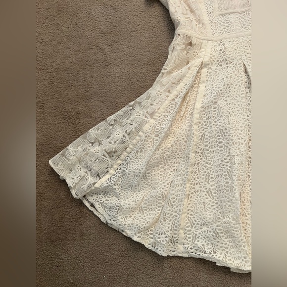 BCBG MAX AZRIA EMBROIDERED ORGANZA DRESS - Picture 2 of 5